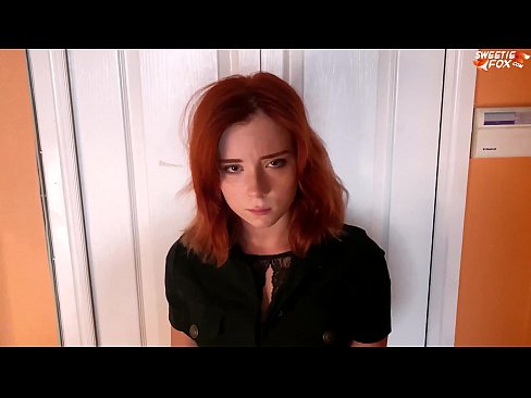 ❤️ Apsaugos darbuotojas nubaudė gražią moterį už vagystę iš parduotuvės - sperma burnoje ❤️ Namų porno prie mūsų ❌️