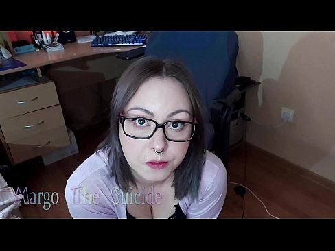 ❤️ Seksuali mergina su akiniais giliai čiulpia dildo į kamerą ❤️ Namų porno prie mūsų ❌️